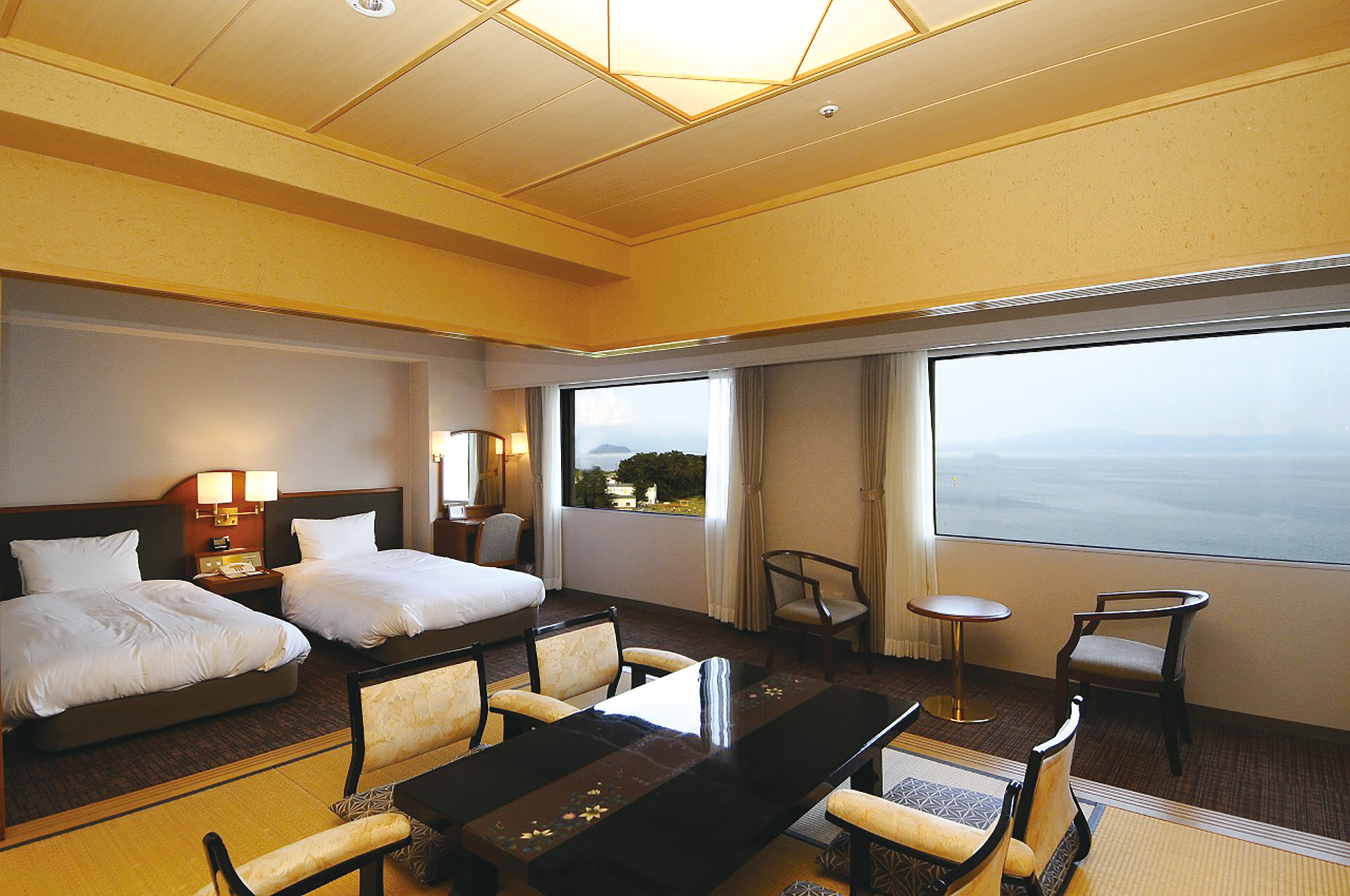 【新大阪発】 箱館山スキー場 今津サンブリッジホテル＜バス＆1泊2食付きプラン＞